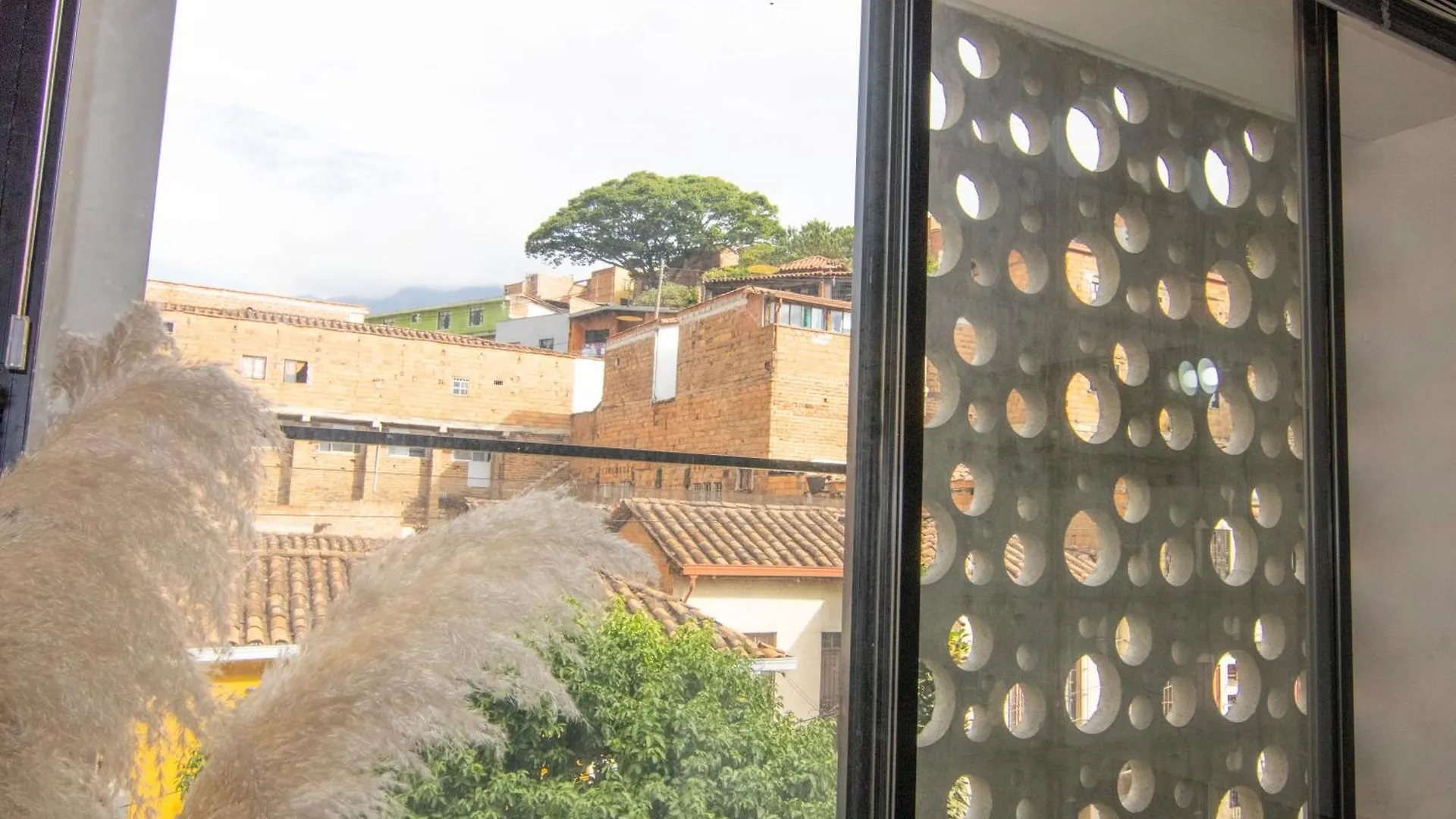 Tranvia 40 Aparthotel Medellin